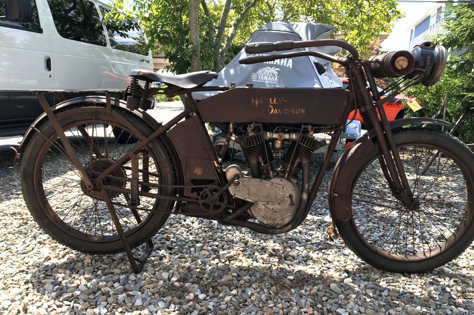 Rare V-Twin: 1913 Harley Davidson - Barn Finds