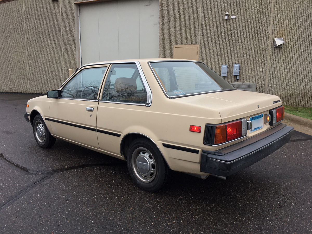 1984 Nissan Sentra – 3d