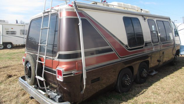 Finished By Coachmen: 1978 GMC Motorhome Royale