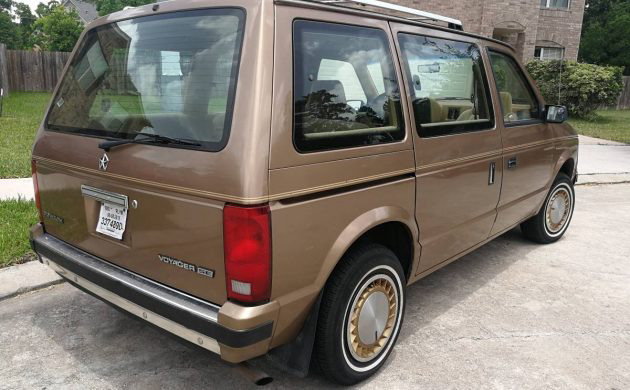 chrysler plymouth minivan