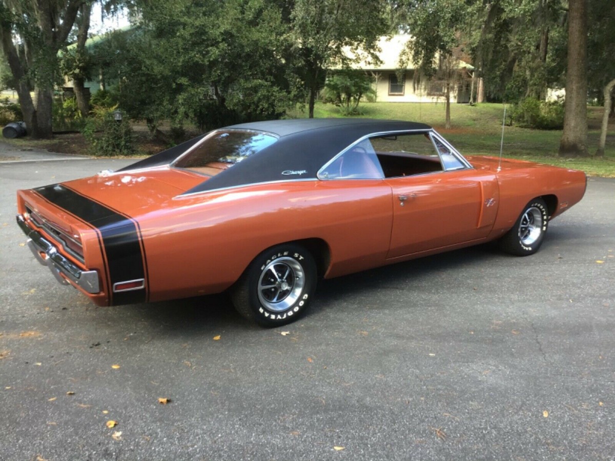 1970 Dodge Charger RT 440 Photo 2 – Barn Finds