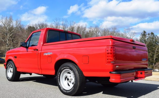 Instant Collectible 1993 Ford F 150 Svt Lightning