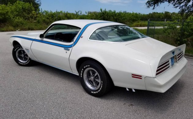 All Original: 1976 Pontiac Firebird Formula 400 – Barn Finds