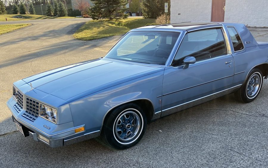 1981 Oldsmobile Cutlass Supreme Brougham – Barn Finds